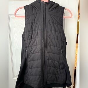 Lululemon another mile vest